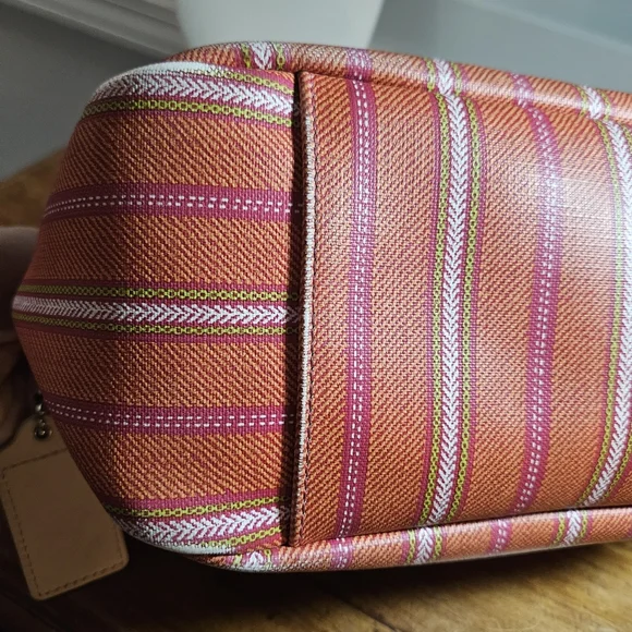Coach Coral Beige Striped Shoulder Bag - Picture 4 of 7